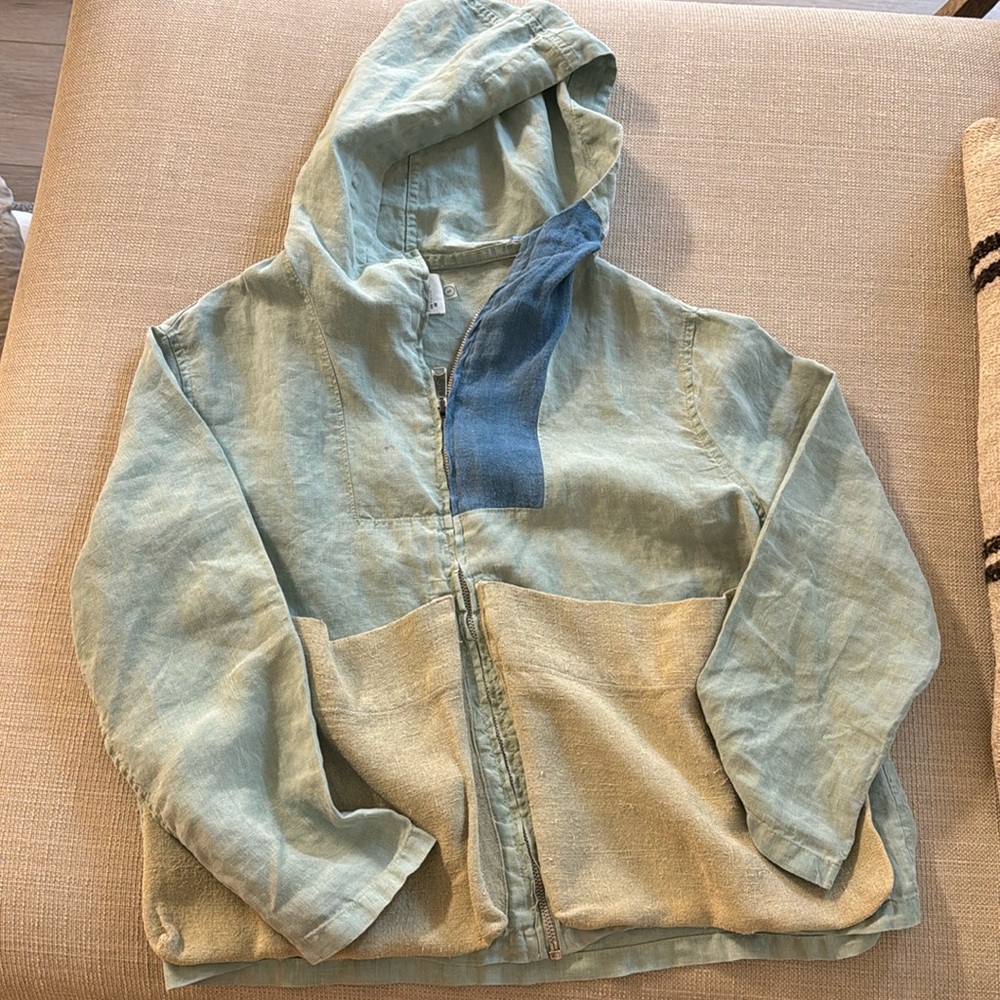 Older brother big pocket zip up. Size small.